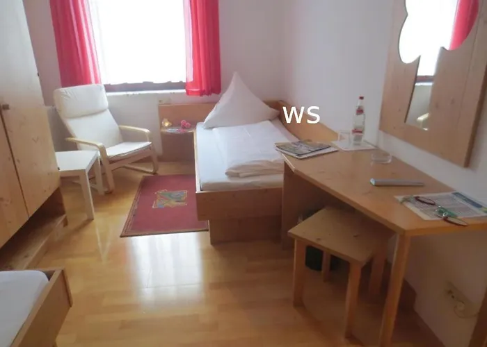 Zur Linde Estalagem Stetten am Kalten Markt